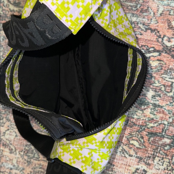 BAGGU medium nylon crescent bag - Picture 2 of 3